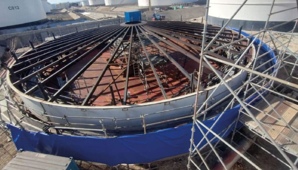 Azur Industries - BAC - CU16 TOIT CHARPENTE - PETROINEOS - LAVERA - Novembre 2025