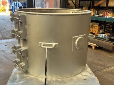 Usinage Azur Industries - Boite à graisse en aluminium pour cardan allonge verticale - Arcelormital